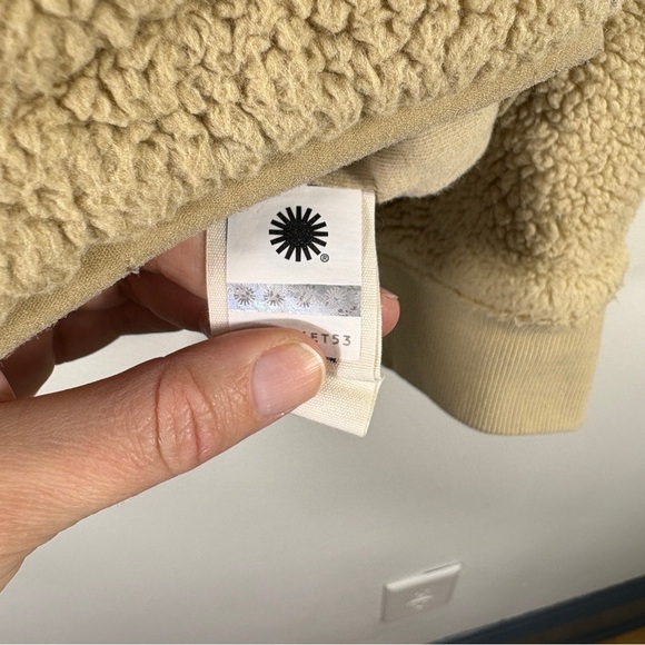 UGG Lucas Sand Sherpa Zip Up Jacket Fleece Men's Size Large - Picture 7 of 10